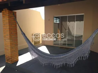Casa com 3 Quartos à venda, 220m² no Vigilato Pereira, Uberlândia