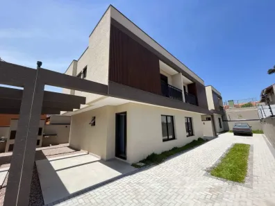 Sobrado com 3 Quartos à venda, 108m² no Boqueirão, Curitiba