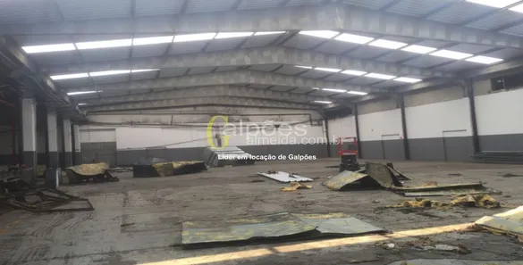 Galpão/Depósito/Armazém para alugar, 1800m² no Bonfim, Osasco