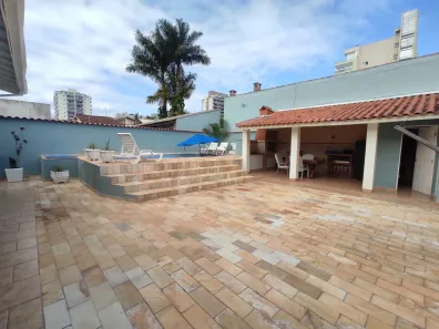 Casa com 4 Quartos à venda, 214m² no Parque Balneário Poiares, Caraguatatuba