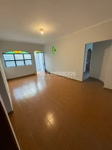 Casa com 3 Quartos para alugar, 200m² no Jardim Faculdade, Sorocaba