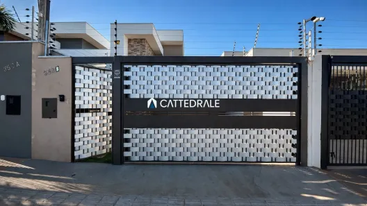 Casa com 3 Quartos para alugar, 120m² no Jardim Araucária, Maringá