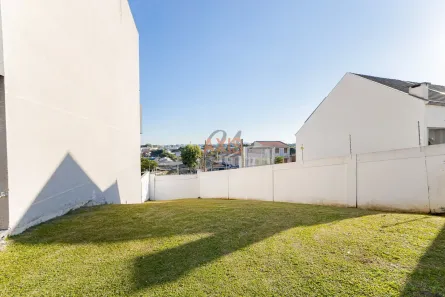 Lote/Terreno à venda, 180m² no Uberaba, Curitiba