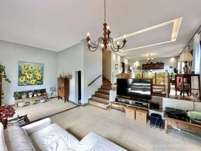 Casa de Condomínio com 3 Quartos à venda, 330m² no Pousada dos Bandeirantes, Carapicuíba
