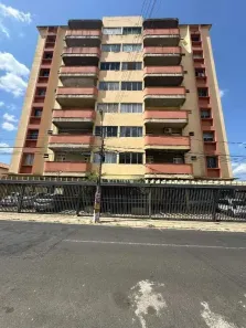 Apartamento com 3 Quartos para alugar, 132m² no Centro, Teresina