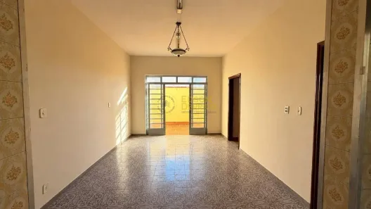 Apartamento com 5 Quartos para alugar, 194m² no Vila Nair, Pindamonhangaba