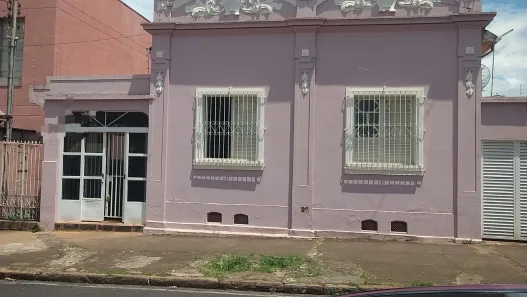 Casa com 3 Quartos à venda, 1950m² no Centro, Uberaba