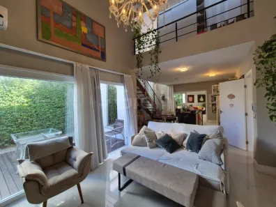 Casa de Condomínio com 3 Quartos à venda, 340m² no Rio Tavares, Florianópolis