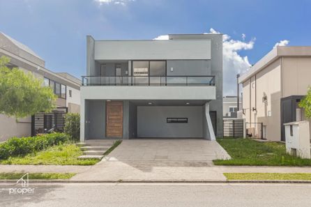 Casa com 3 Quartos à venda, 223m² no Laranjal, Pelotas