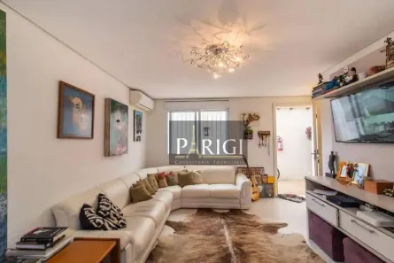 Casa com 4 Quartos para alugar, 250m² no Três Figueiras, Porto Alegre