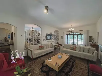 Sobrado com 4 Quartos à venda, 542m² no Vila Santo Antônio, Cotia