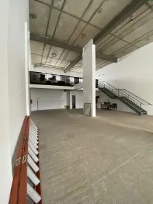 Ponto Comercial para alugar, 298m² no Chácara das Pedras, Porto Alegre