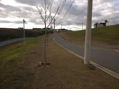 Lote/Terreno à venda, 450m² no São Pedro, Juiz de Fora