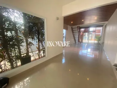 Casa com 4 Quartos para alugar, 320m² no Tabajaras, Uberlândia