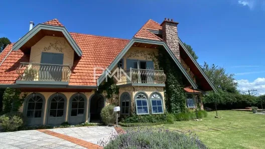 Sobrado com 5 Quartos à venda, 650m² no Jardim Miraflores, Campos do Jordão