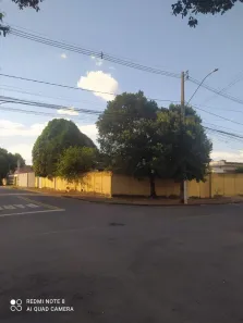 Lote/Terreno à venda, 437m² no Vila Santa Helena, Goiânia