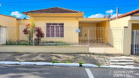 Casa com 3 Quartos à venda, 132m² no Vila Santos, Caçapava