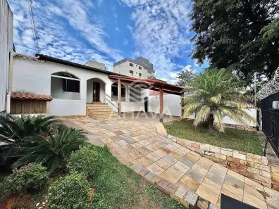 Casa com 3 Quartos para alugar, 212m² no Liberdade, Belo Horizonte
