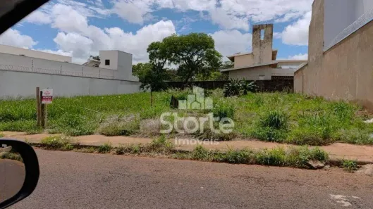 Lote/Terreno à venda, 367m² no Jardim Karaíba, Uberlândia