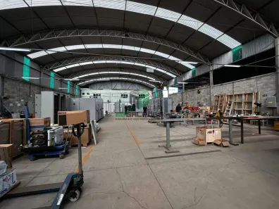 à venda, 2719m² no Kennedy, Contagem