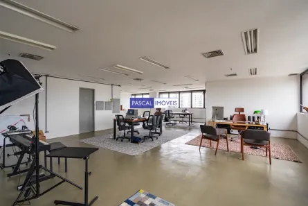 Sala Comercial à venda, 122m² no Santo Amaro, São Paulo