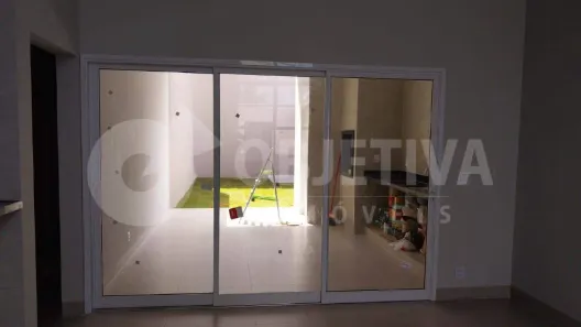Casa com 3 Quartos à venda, 167m² no Granada, Uberlândia