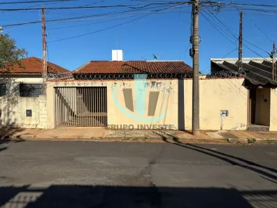 Casa com 3 Quartos à venda, 180m² no Jardim Paulistano (Vila Xavier), Araraquara