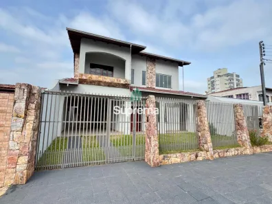 Casa com 4 Quartos à venda, 220m² no São Judas, Itajaí