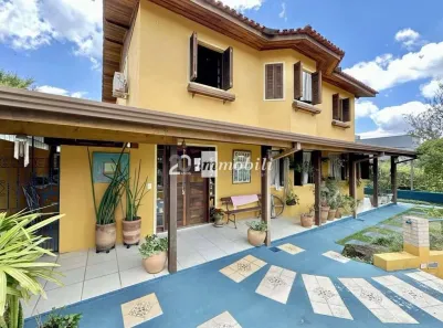 Casa de Condomínio com 3 Quartos à venda, 240m² no Jardim do Golf I, Jandira