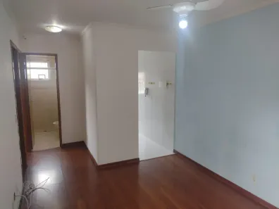 Apartamento com 2 Quartos para alugar, 45m² no Jardim Ísis, Cotia