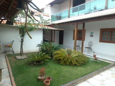 Casa com 5 Quartos à venda, 338m² no Monte Castelo, Contagem