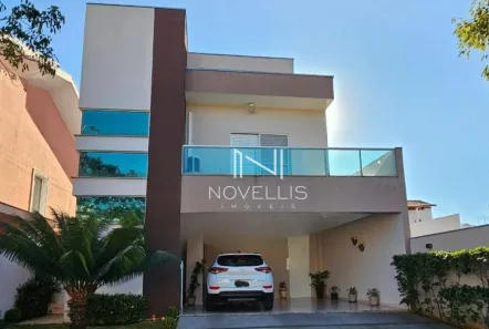 Casa de Condomínio com 3 Quartos à venda, 210m² no Jardim Crystal Park, Jacareí