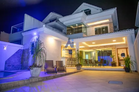 Casa de Condomínio com 5 Quartos à venda, 340m² no Recreio dos Bandeirantes, Rio de Janeiro