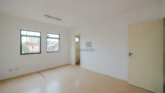 Sala Comercial para alugar, 24m² no Centro, Pelotas