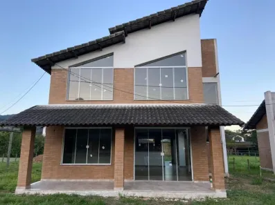 Casa de Condomínio com 5 Quartos à venda, 163m² no Tinguá, Nova Iguaçu