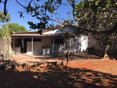 Casa com 3 Quartos à venda, 135m² no CENTRO, Hidrolândia