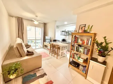 Apartamento com 2 Quartos para alugar, 64m² no Centro, São José