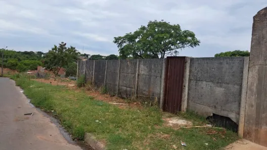 Lote/Terreno à venda, 373m² no Condomínio Amin Camargo, Goiânia