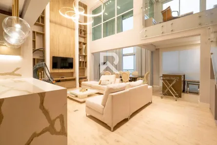 Apartamento com 3 Quartos para alugar, 186m² no Campo Comprido, Curitiba