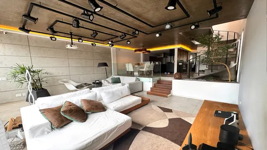 Sobrado com 3 Quartos à venda, 192m² no Jardim Aeroporto, São Paulo