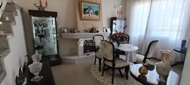Casa com 3 Quartos à venda, 300m² no Centro, Palhoça
