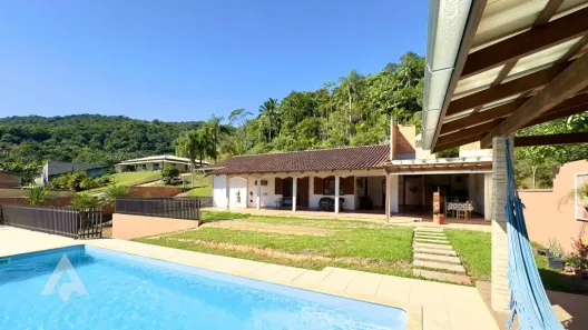 Casa com 3 Quartos à venda, 191m² no Progresso, Blumenau