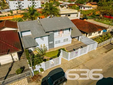 Sobrado com 5 Quartos à venda, 233m² no Nova Brasília, Joinville