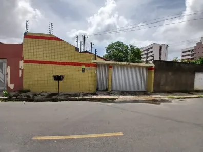 Casa com 4 Quartos à venda, 160m² no Planalto, Teresina