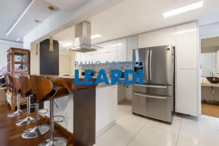 Apartamento com 3 Quartos à venda, 134m² no Chácara Inglesa, São Paulo