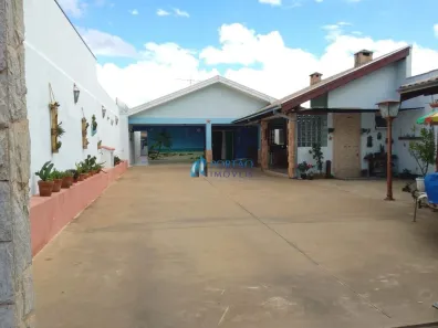Casa com 3 Quartos à venda, 286m² no Vila Nova Santa Clara, Bauru