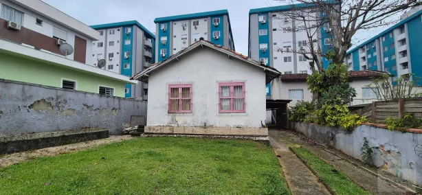 Casa com 3 Quartos à venda, 110m² no Barreiros, São José