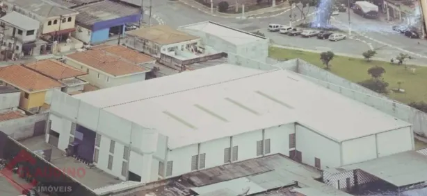 Galpão/Depósito/Armazém à venda, 2500m² no Vila Santana, São Paulo