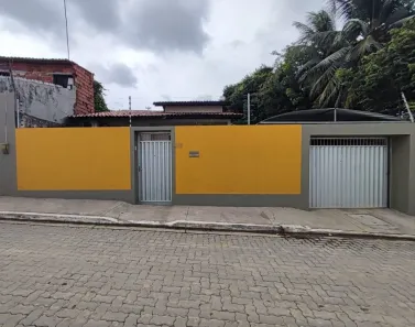 Casa com 3 Quartos à venda, 198m² no Aracapé, Fortaleza