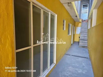 Casa com 3 Quartos à venda, 180m² no Conjunto Residencial Presidente Castello Branco, Ferraz de Vasconcelos